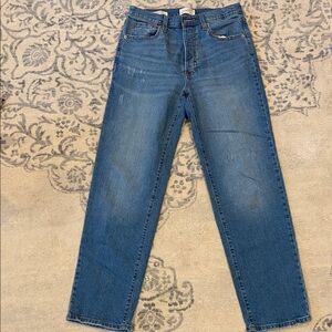 Universal Thread Women's high rise 90s straight leg jeans size 8